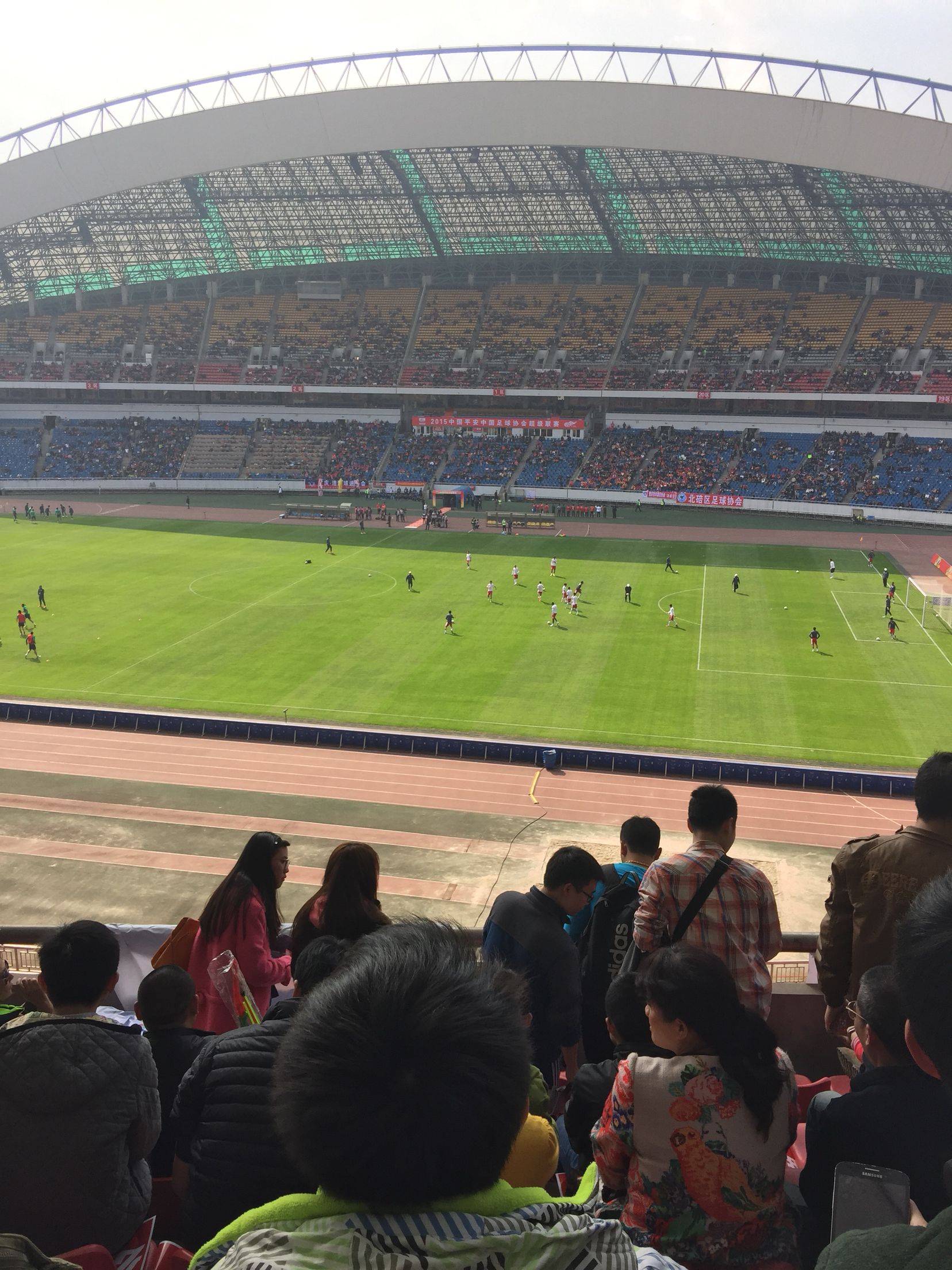 关于河南建业客场不敌重庆力帆，遭遇三连败的信息